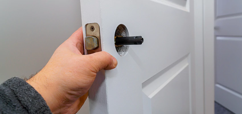 Nighttime Locksmith For Lock Repair in Visalia, CA