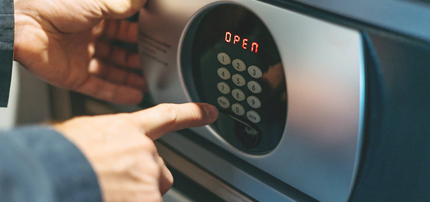 Cash Safe Openers in Visalia, California