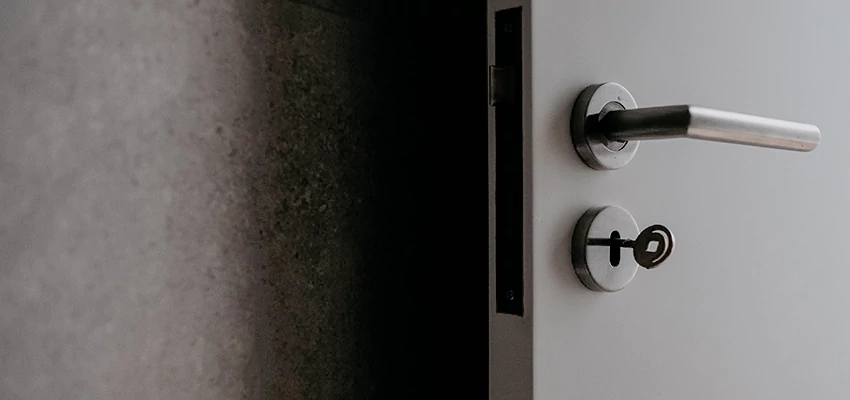 Front Door Handle Repair And Installation in Visalia, CA